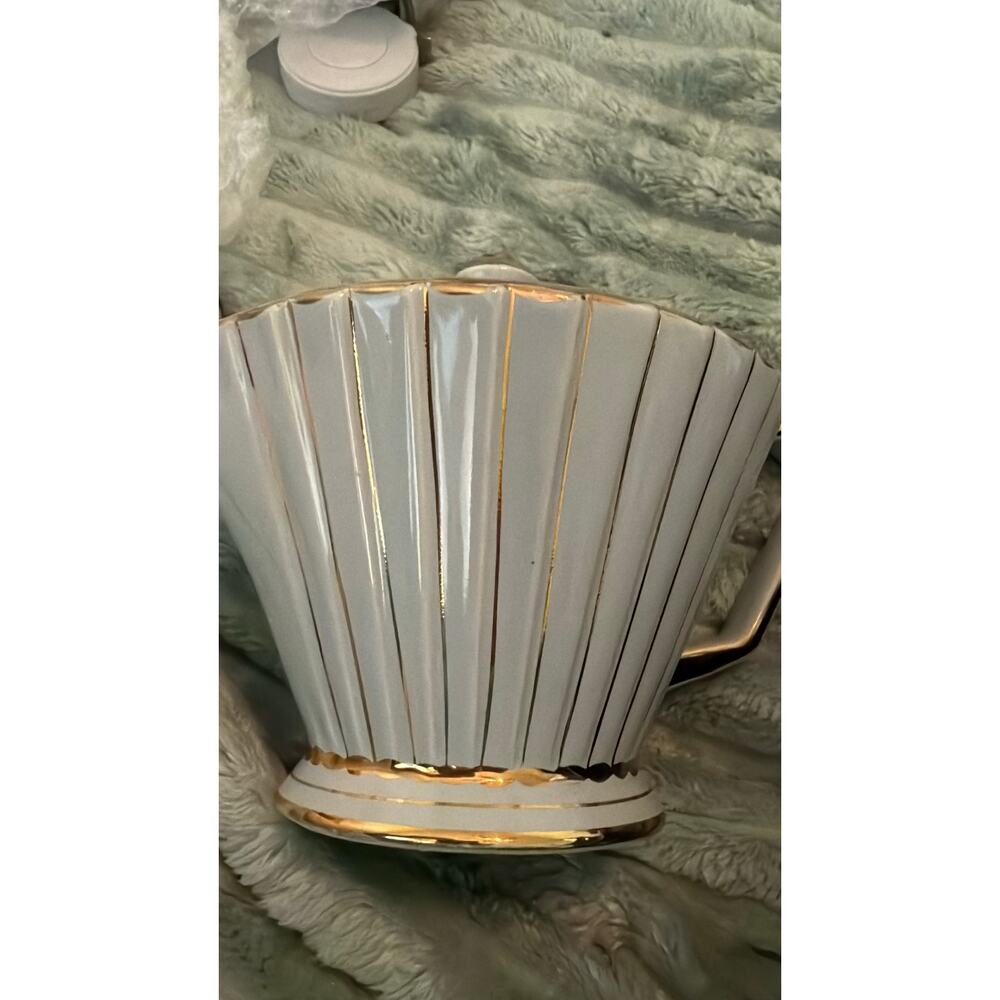 Vintage Art Deco Baby Blue Porcelain Teapot Gold Gilt Ribbed Lid Handle - Picture 5 of 8